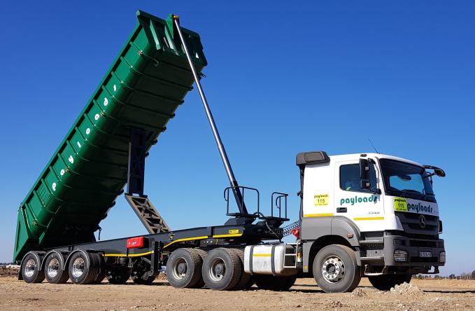 A Payloads tipper combination discharging